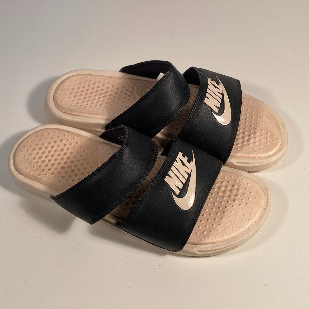 Nike Benassi Duo Slide Sandals Women SIze 10